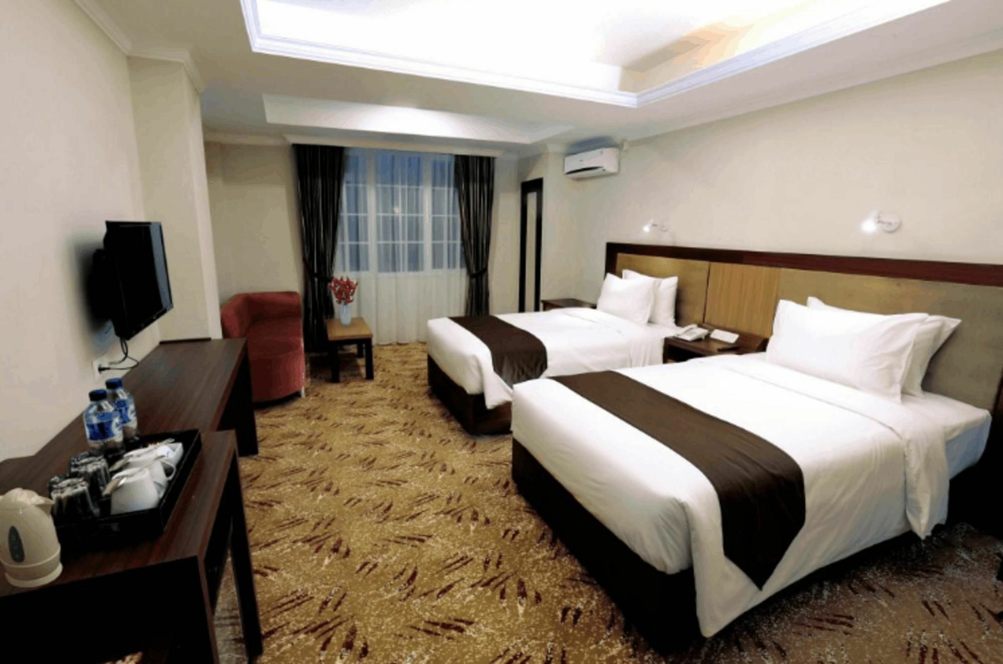 Grand Asrilia Hotel Bandung Ngoại thất bức ảnh